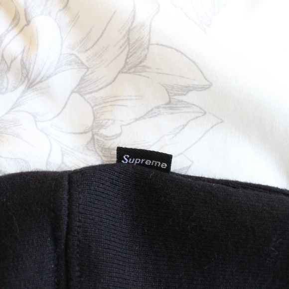 Supreme hooded crewneck sweatshirt - Picture 5 of 8